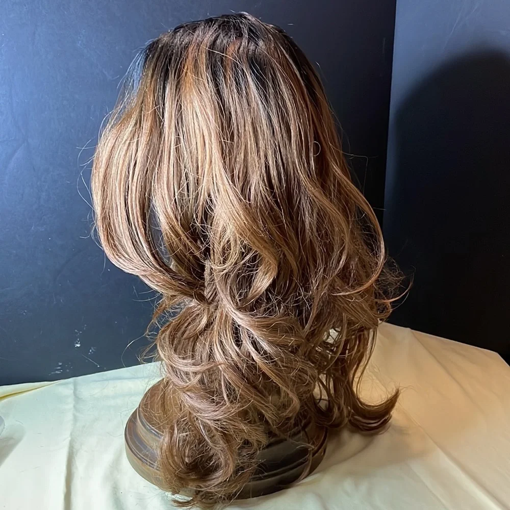 Wig. #1203 - Picture 4 of 6